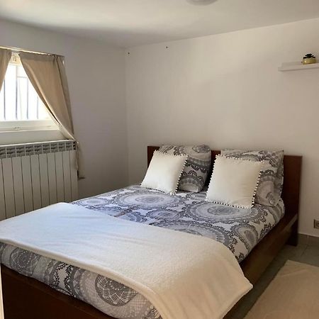 Auberge Appartement Ormesson Sur Marne / Sucy En Brie Exterior foto